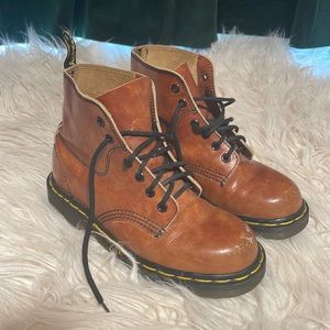 Kids Dr. Marten boots